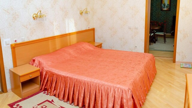Двухместный 2-комнатный Люкс ПК (№ 203,303)